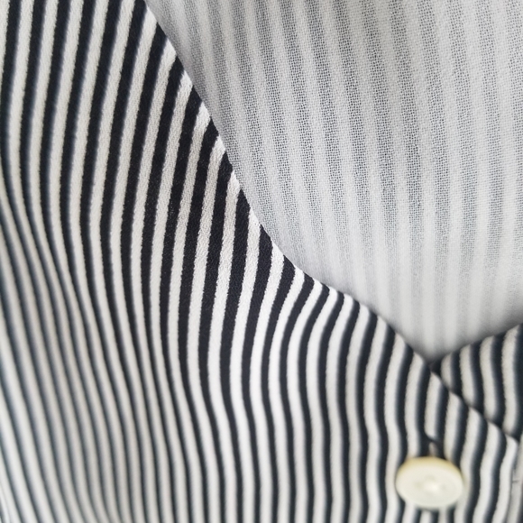 Botton Front - Picture 2 of 2